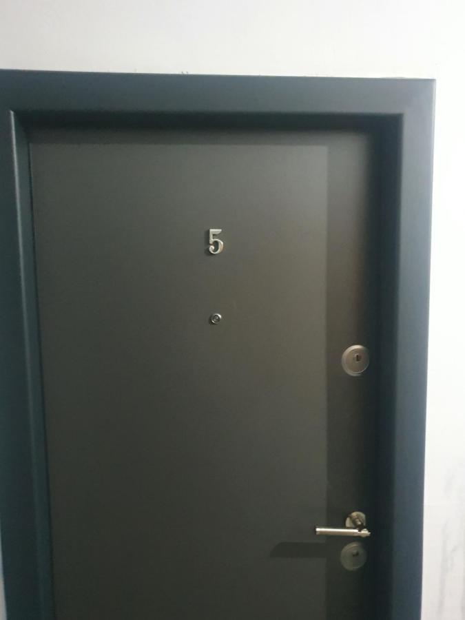 Appartement Shopping Cyti Cu 5 à Râmnicu Vâlcea Extérieur photo